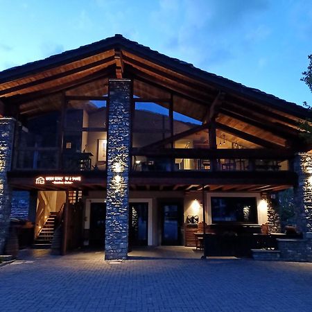 Отель Maison Bionaz Ski & Sport Аоста Экстерьер фото